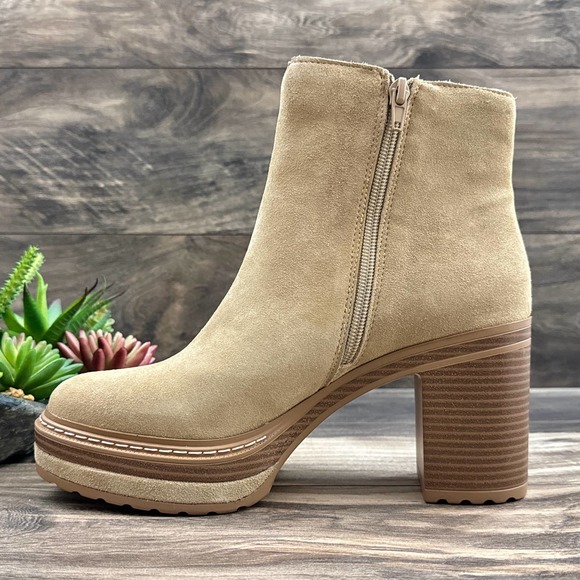 NIB Steve Madden Searches 8.5M Sand Suede Block Heel Ankle Boots - Picture 6 of 11